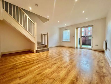 2 bedroom terraced house to rent - Photo 4