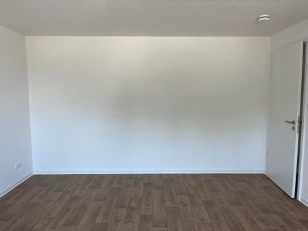 3 Zimmer-Wohnung mit Aufzug, Balkon und Badewanne - Foto 4