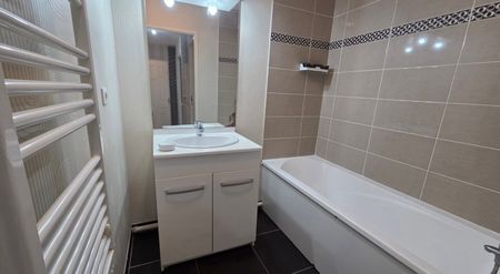 Location Appartement 2 pièces 49m² ST JEAN DE BRAYE 45800 - Photo 4