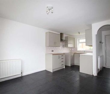 Clay Hill Drive, Wyke, Bradford, BD12 - Photo 3