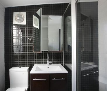 29 Vine Street, Darlington NSW 2008 - House For Rent | Domain - Photo 6