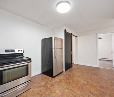 285 Elgin Street, Unit 6, Sarnia, ON N7T 5B5 - Photo 1