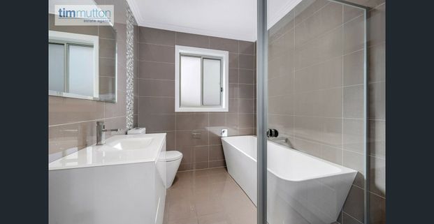 Luxury home in a convenient location - Photo 1