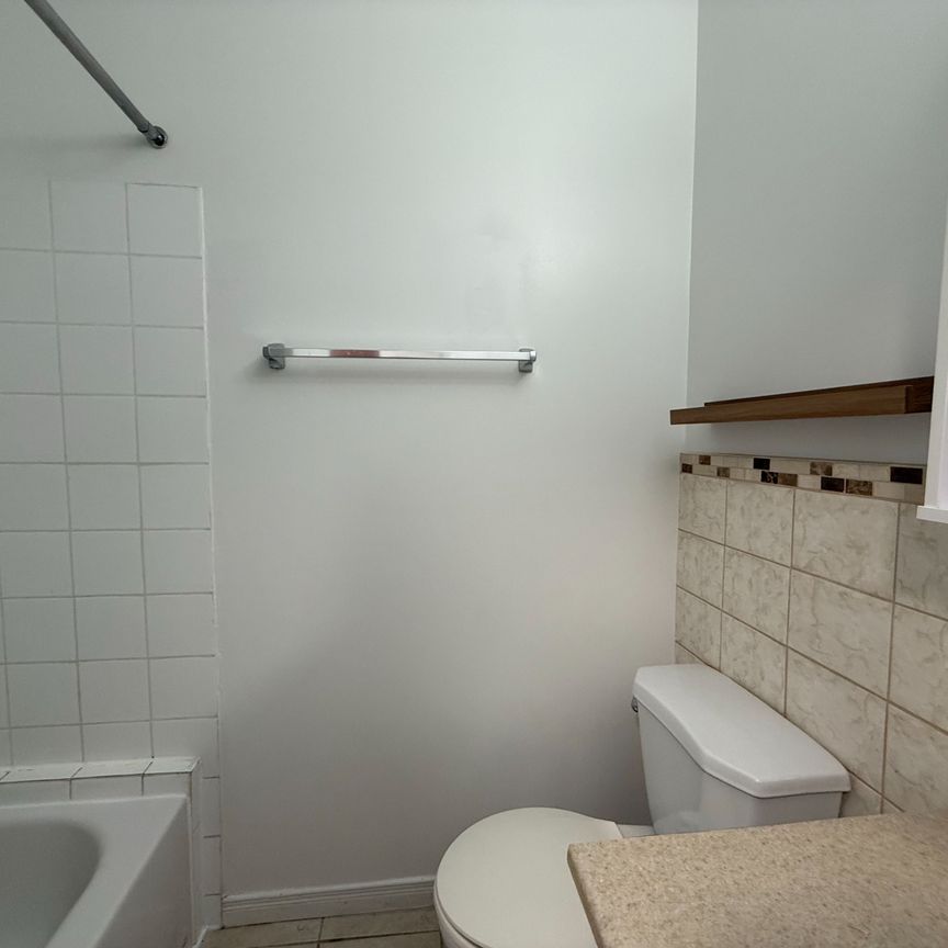 For Lease - 1191 Ellesmere Road Unit# B1, Toronto, Ontario - Photo 1