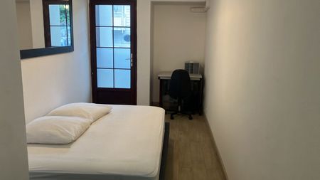 Location Appartement 3 pièces 63m² ST DENIS 97400 - Photo 4