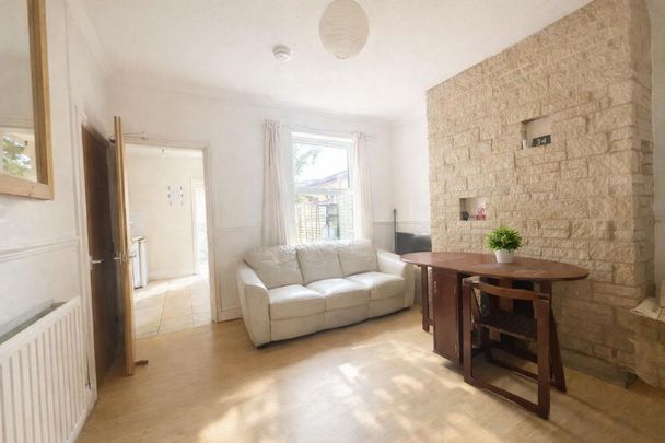 1 bedroom house of multiple occupation to rent - Photo 1