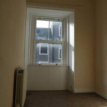 3 bedroom property to rent in Stewarton - Photo 1