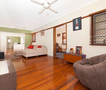 27 Reuben Street, Stafford QLD 4053 - House For Rent | Domain - Photo 1