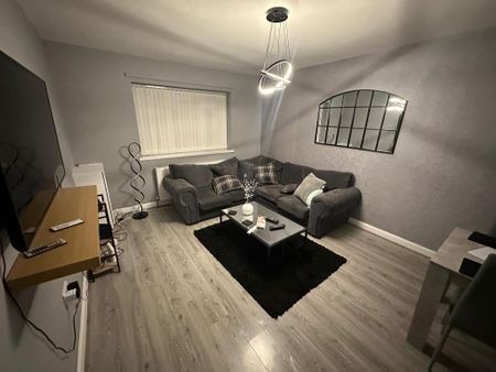 4 bedroom terraced house to rent - Photo 3
