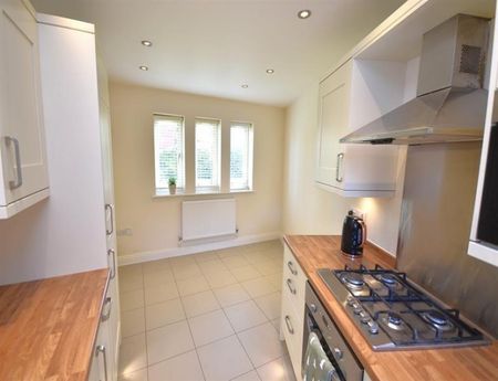 West Park Mews, Macclesfield - Photo 4