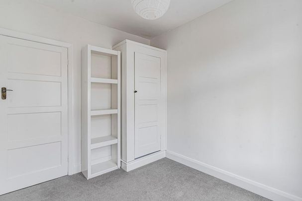 4 bedroom terraced house to rent - Photo 1