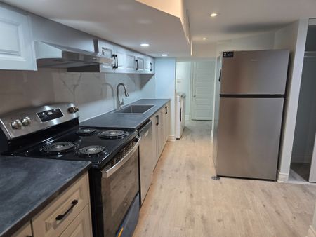 For Lease - 177 Elmhurst Avenue, Toronto, Ontario - Photo 5