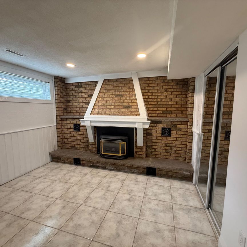 For Lease - 103 Wigwoss Drive, Vaughan, Ontario - Photo 1