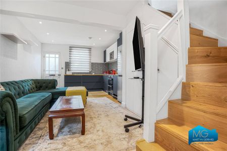 2 bedroom terraced house to rent - Photo 2