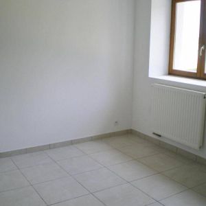 Location appartement récent 2 pièces 53.85 m² à Saint-Genix-sur-Guiers (73240) 5 - Photo 2