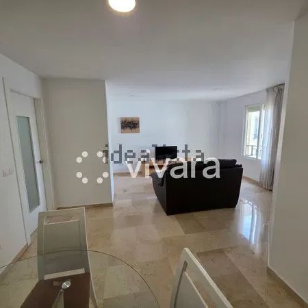 Alquiler de piso en Avenida Ramón y Cajal - Photo 1