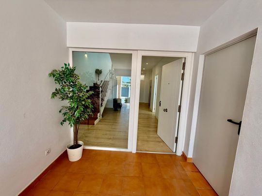 Chalet en alquiler en Torremuelle, Benalmadena - Photo 1