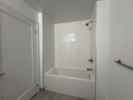 For Lease - 20 Soudan Avenue Unit# 3301, Toronto, Ontario - Photo 4