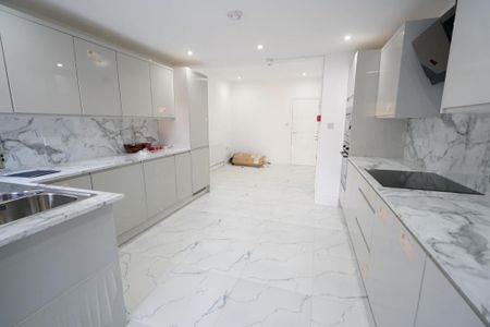 1 bedroom in a house share to rent - Photo 5