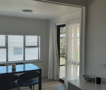 Lovely Family home - Photo 5