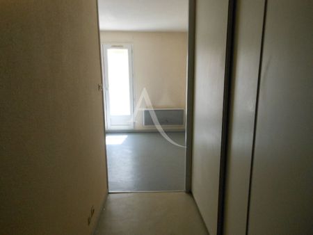 Location Appartement 1 pièce 27m² - Photo 2