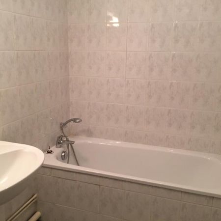 Location Appartement 3 pièces 61m² CHARNAY LES MACON 71850 - Photo 3