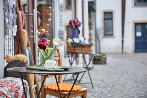 Helle 2-Raumwohnung mit großzügiger Terrasse und Einbauküche - Photo 1