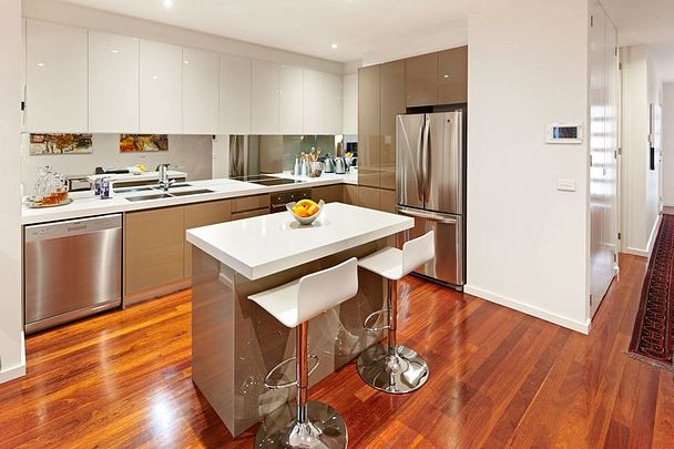 54 Mills Street, Albert Park - Photo 1