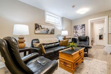 For Lease - 30 Rhydwen Avenue Unit# Lower, Toronto, Ontario - Photo 2