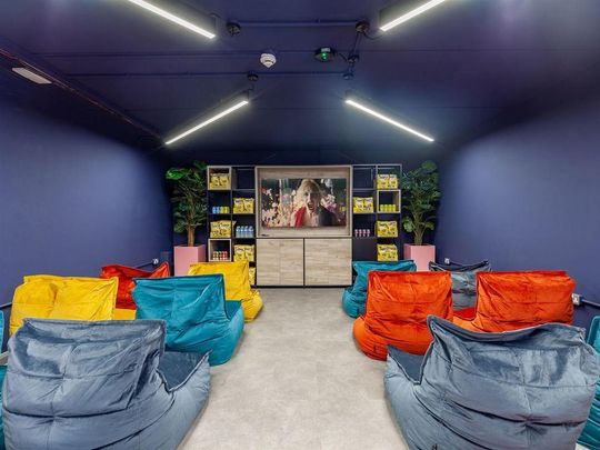 1 bedroom in a flat share to rent - Photo 1