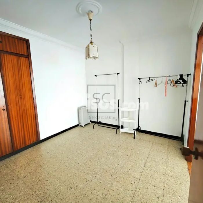 Piso en alquiler en Calle de la República Argentina - Photo 1