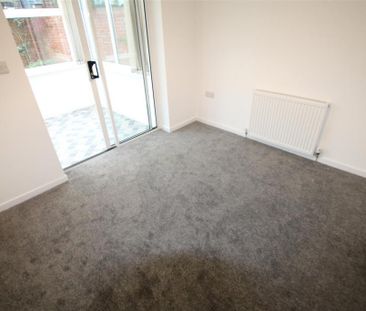 3 bedroom bungalow to rent - Photo 2