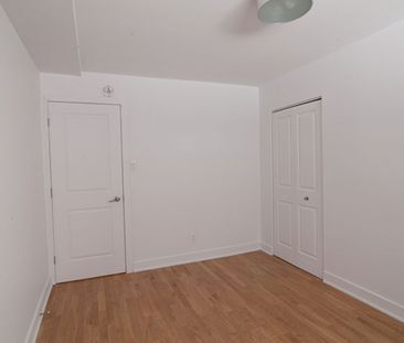 760 Rue Galt - Photo 1