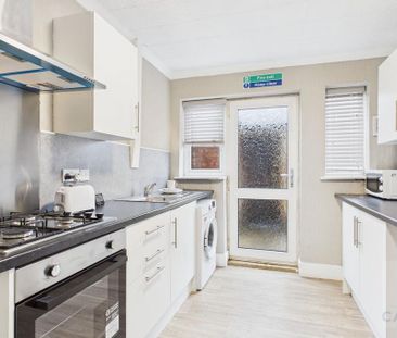 1 bedroom house of multiple occupation to rent - Photo 4