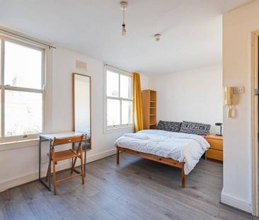 Studio to rent - Photo 6