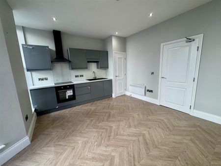 Albemarle Crescent, Scarborough - Photo 2