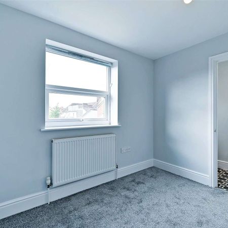 A well-presented one-bedroom house offering comfortable and modern living. - Photo 3