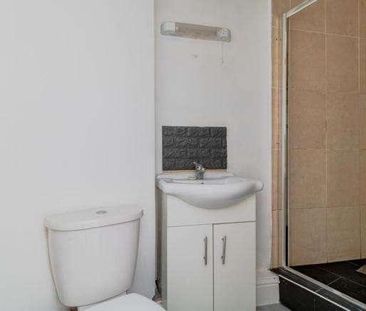 Reddy House, High Wycombe, HP11 - Photo 6