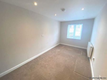 3 bedroom property to rent in Borehamwood - Photo 4