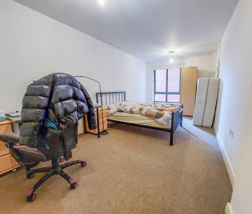 Great size two double bedroom apartment in Manchester - Photo 5