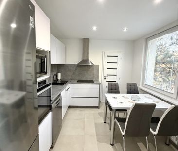 PRENÁJOM-NADŠTANDARDNÝ 2-IZBOVÝ BYT V ŠIRŠOM CENTRE NOVÝCH ZÁMKOV –... – Fotografia 5