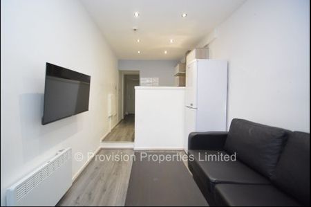 1 Bedroom Flat near Leeds City Centre - Photo 4