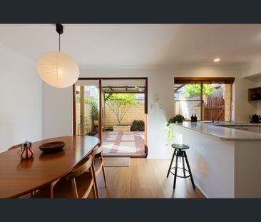 2/7 Rawlins Street, Glendalough, WA 6016 - Photo 6