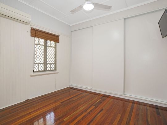 Charming Family Home in Mundingburra - Photo 1