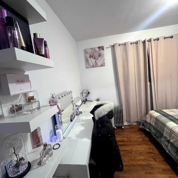 Grand 5 1/2 à louer à Aujou - Photo 1