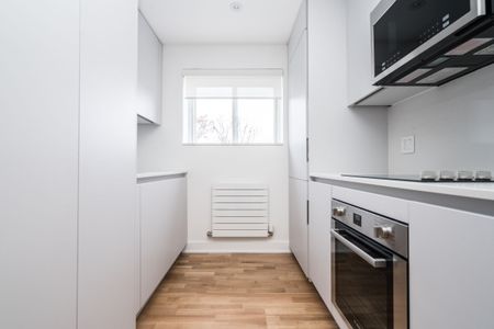 47-49 Riverwood Parkway - Photo 3