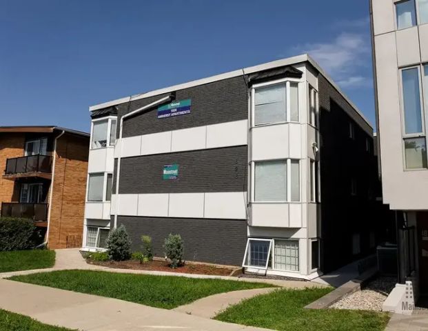 Amherst Apartments | 1826 17 Street SW, Calgary - Photo 1