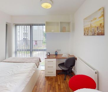 Studio to rent - Photo 6
