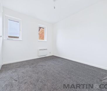 2 bedroom terraced house to rent - Photo 3