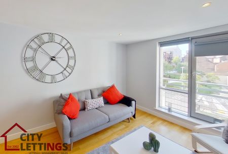 2 Bedroom Apartment - Photo 2